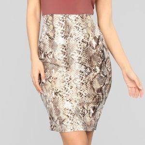 Snake Print Pull On Skirt